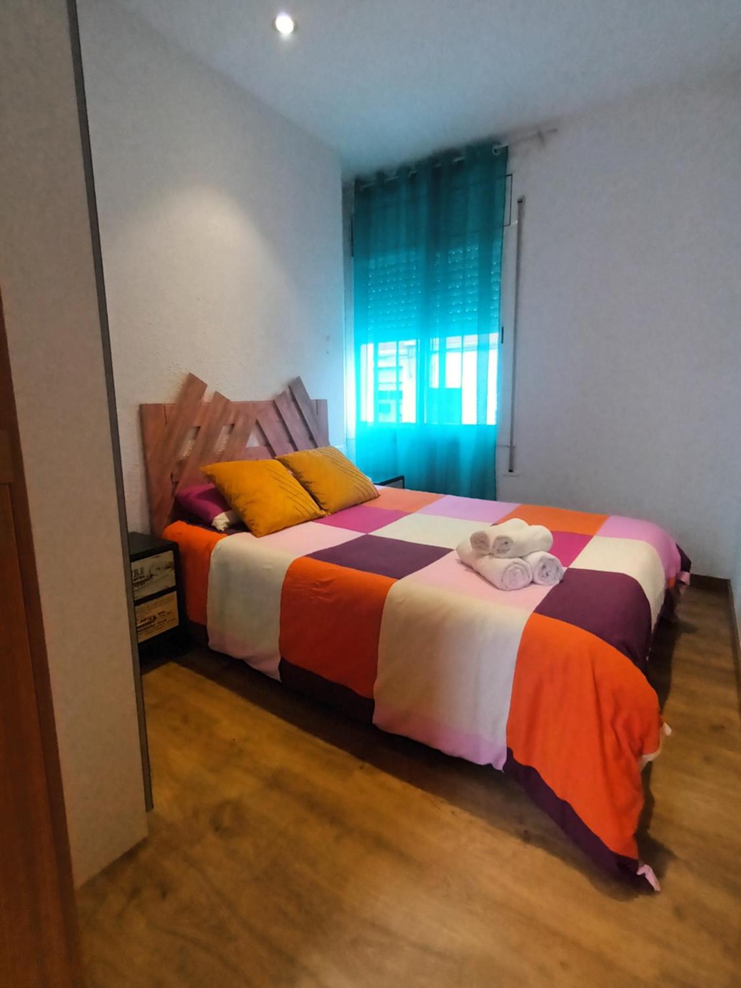 Apartamento Paris L'Hospitalet de Llobregat Exteriér fotografie
