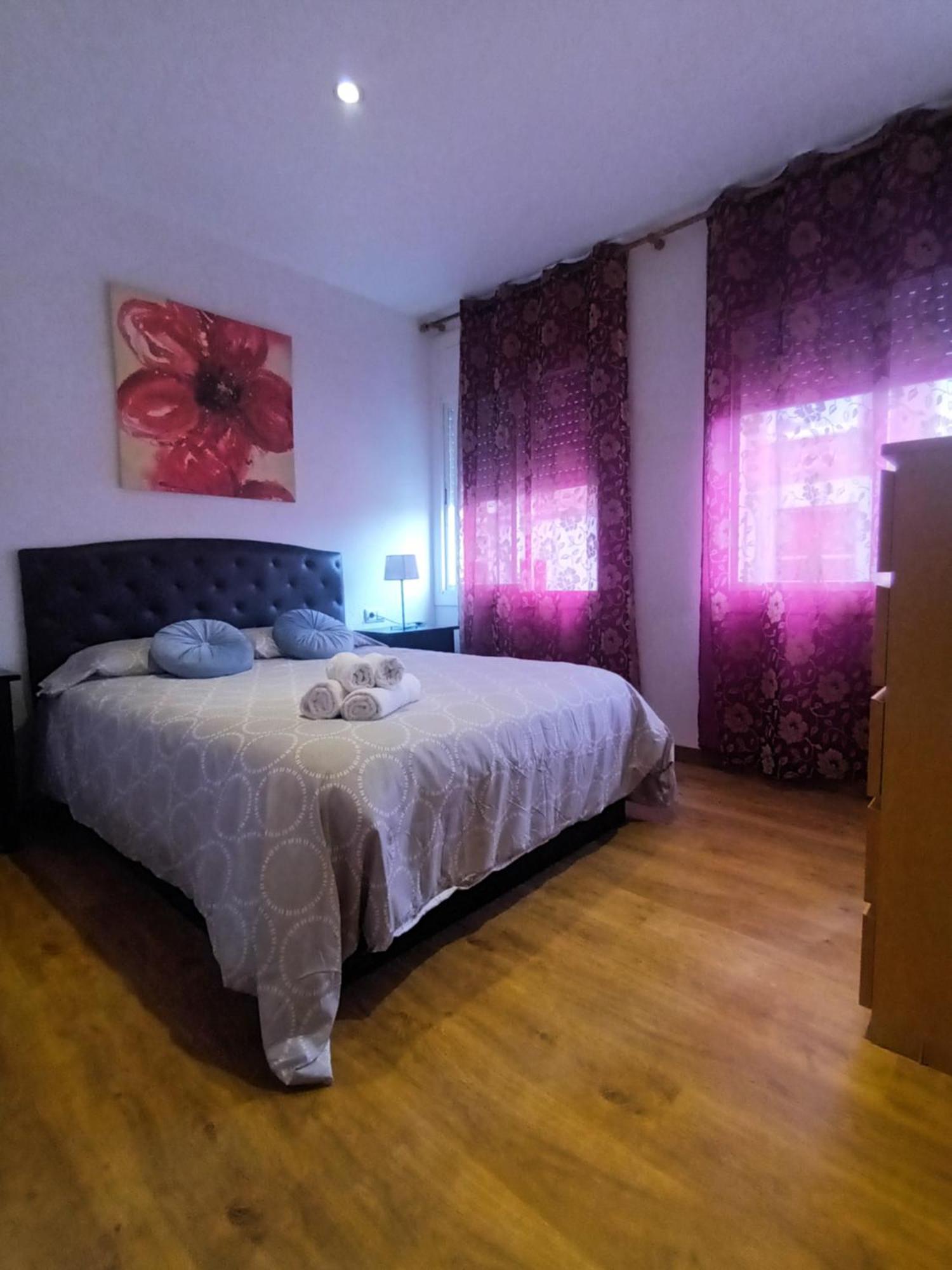 Apartamento Paris L'Hospitalet de Llobregat Exteriér fotografie